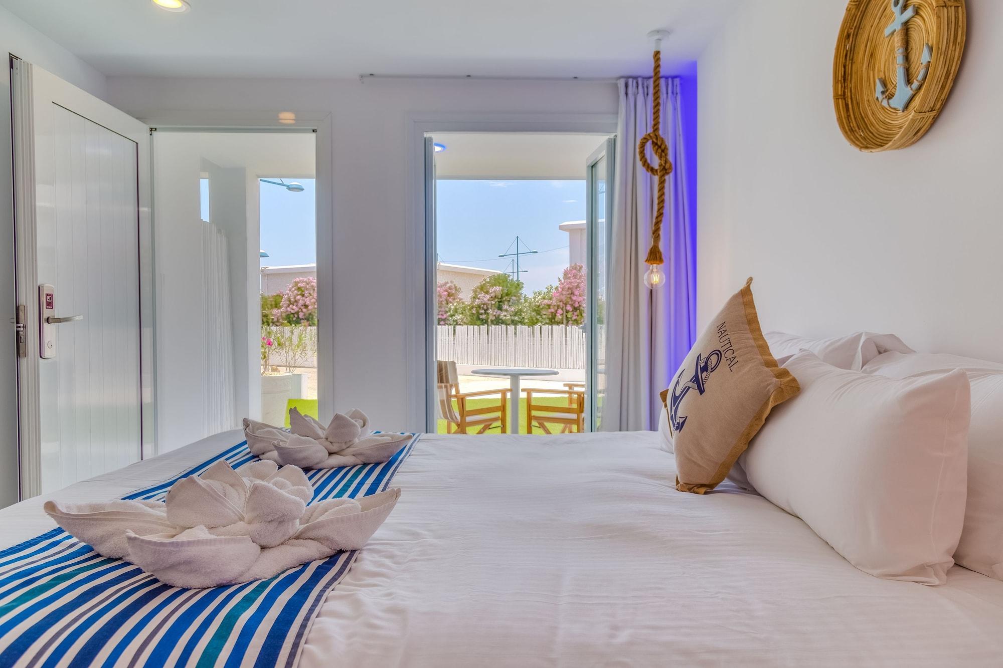 Blue Harbour Boutique Aparthotel Ayia Napa Luaran gambar